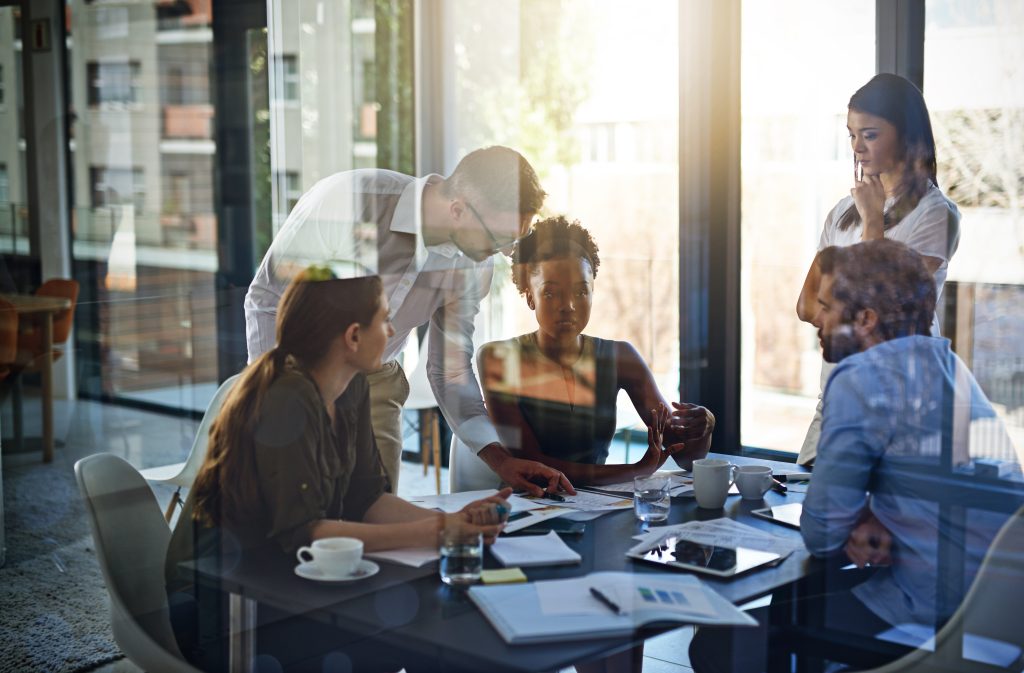 Casos de burnout aumentam e colocam destaque sobre o tema